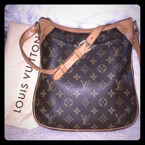 SALE🤩 Authentic Louis Vuitton Odeon Crossbody🥂🍾